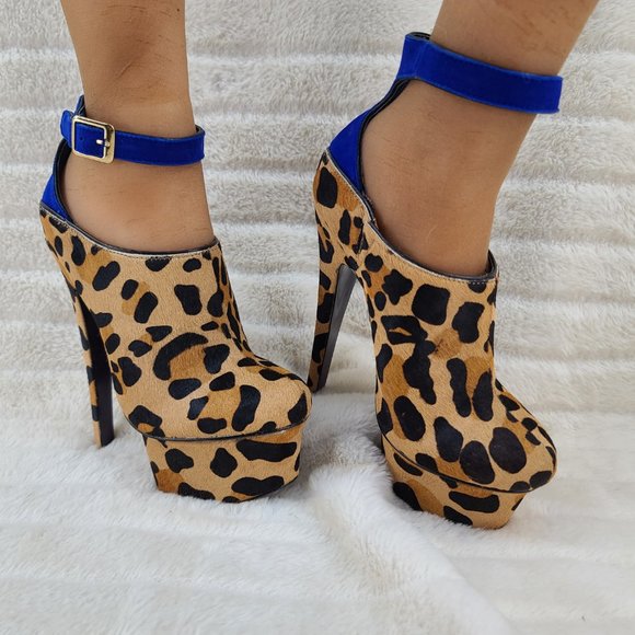 London Trash WYNNE Pony Hair 2" Platform 6.5" Heels - Picture 10 of 10